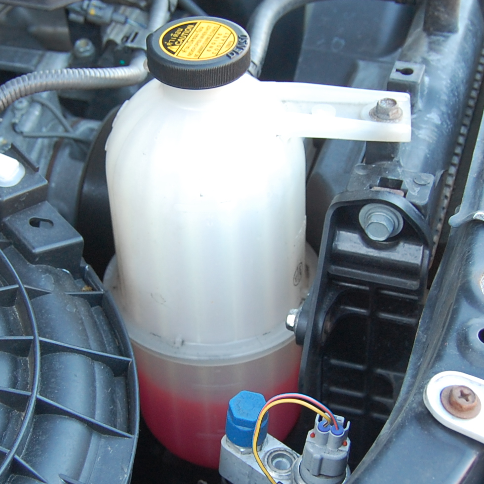 Hilux Pickup Coolant Bottle